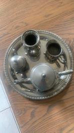 Servies met theeblad, Antiek en Kunst, Ophalen of Verzenden