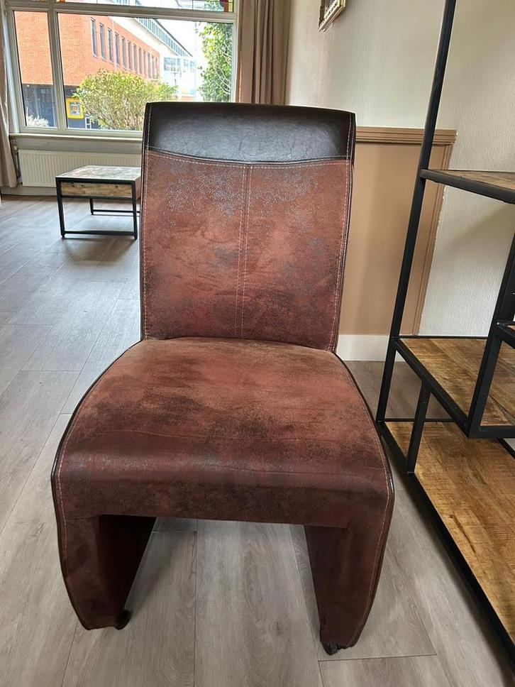 4 Eetkamerstoelen op Wieltjes, Huis en Inrichting, Tafels | Eettafels, Gebruikt, Minder dan 50 cm, Vier personen, Overige vormen