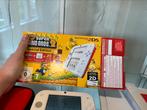 Mario bros 3ds met doos en boekjes, Spelcomputers en Games, Spelcomputers | Nintendo 2DS en 3DS, Ophalen of Verzenden, Zo goed als nieuw