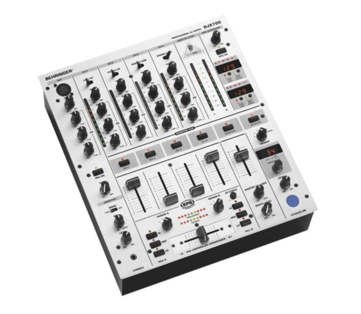 Behringer DJX700, Muziek en Instrumenten, Dj-sets en Draaitafels, Zo goed als nieuw, Overige merken, Verzenden