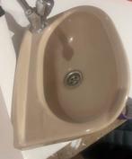Vintage wasbak toilet (beige/Taupe), Doe-het-zelf en Verbouw, Sanitair, Ophalen, Zo goed als nieuw, Kraan