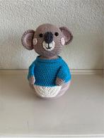 Gehaakte Tuimelaar Koala (Blauw of roze truitje), Ophalen of Verzenden, Nieuw, Overige typen, Met geluid