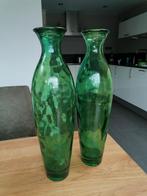 2 groene vazen, Minder dan 50 cm, Groen, Glas, Ophalen of Verzenden