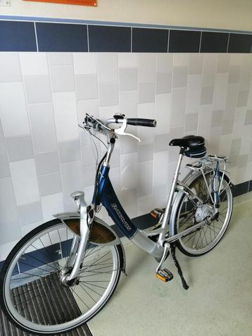 Batavus Elektrische Fiets + Accu voor Vrouwen beschikbaar voor biedingen