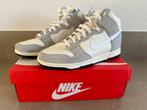 Nike dunk suede sneaker hoog maat 42 43 / US9.5 UK 8.5, Verzenden, Wit, Nike, Sneakers of Gympen