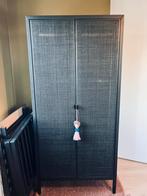 Zwarte kast met webbing deuren, Ophalen, Zo goed als nieuw, 25 tot 50 cm