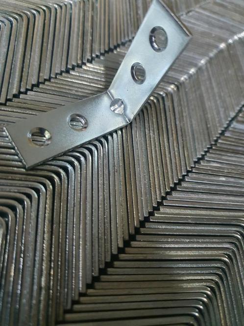 Stoelhoekjes 40x40x15  met verstevigde binnenhoek, Doe-het-zelf en Verbouw, IJzerwaren en Bevestigingsmiddelen, Nieuw, Overige typen