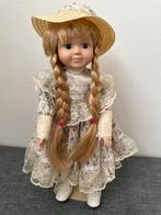 The classique collection porcelain doll, Ophalen of Verzenden, Zo goed als nieuw, Pop