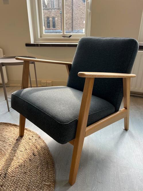 2 Fauteuils Ikea Ekenaset, licht hout, donkere bekleding, Huis en Inrichting, Fauteuils, Zo goed als nieuw, Hout, 50 tot 75 cm