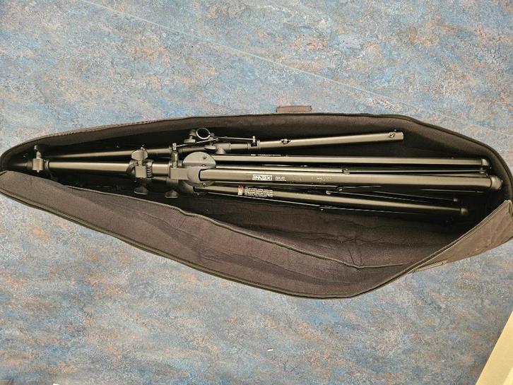 Innox IVA 41 lichtstatieven (2 stuks), Muziek en Instrumenten, Standaards, Zo goed als nieuw, Muziekstandaard, Licht of Laser