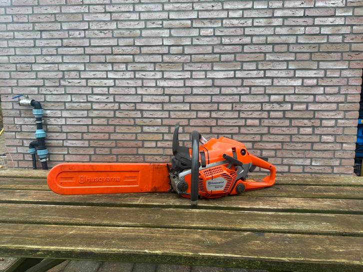 Nette Husqvarna 550 xp kettingzaag, Tuin en Terras, Hand-tuingereedschap, Gebruikt, Overige soorten, Ophalen of Verzenden