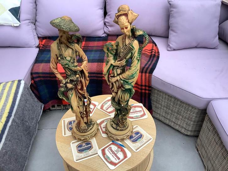 twee beelden van een Chinese keizer en keizerin., Antiek en Kunst, Kunst | Beelden en Houtsnijwerken, Ophalen of Verzenden