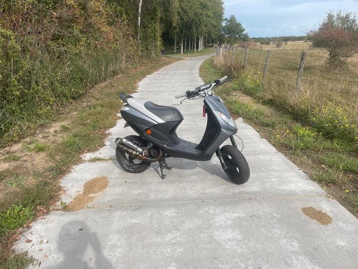 Peugeot vivacity, Fietsen en Brommers, Scooters | Peugeot, Zo goed als nieuw, Vivacity, Maximaal 25 km/u, Tweetakt, Ophalen