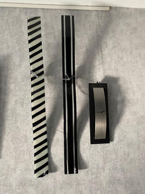 Glazen wand klok 2X    95X8 cm, Huis en Inrichting, Woonaccessoires | Klokken, Gebruikt, Wandklok, Analoog, Ophalen