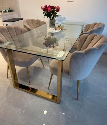 Set van gouden eettafel, salontafel en sidetable beschikbaar voor biedingen