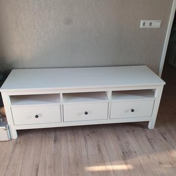 IKEA HEMNES TV MEUBEL  beschikbaar voor biedingen