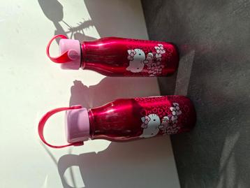 2 aluminium flessen hello kitty zgan beschikbaar voor biedingen