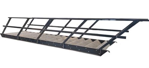 'Als nieuw' Stalen trap tbv entresolvloer / verdiepingsvloer, Doe-het-zelf en Verbouw, Ladders en Trappen, Zo goed als nieuw, Trap