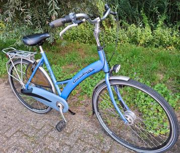 Zeer nette blauwe damesfiets, 28inch, 56cm hoog, 3speed✅️ beschikbaar voor biedingen