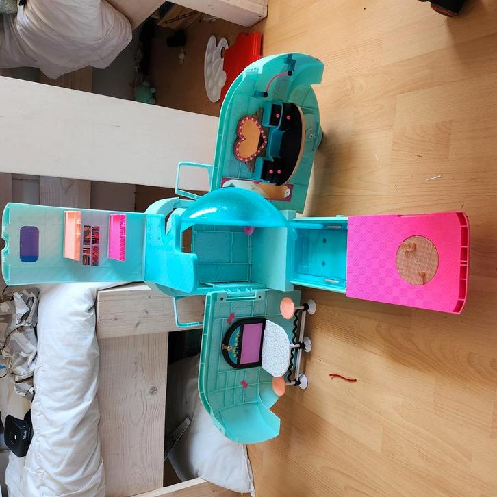 L.O.L Surprise speelgoed, Kinderen en Baby's, Speelgoed | Poppenhuizen, Zo goed als nieuw, Toebehoren, Ophalen