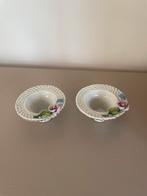 Twee Porselein miniatuur hoedje, Antiek en Kunst, Antiek | Servies los, Ophalen of Verzenden