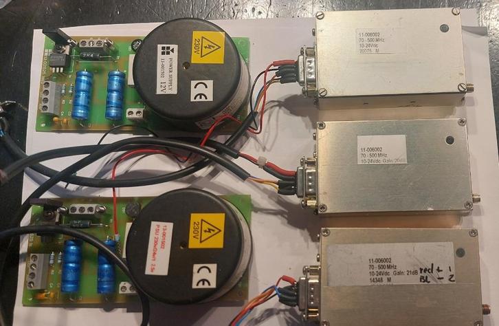 Antenne voorversterkers 70-500MHZ, Telecommunicatie, Antennes en Masten, Gebruikt, Toebehoren, Verzenden