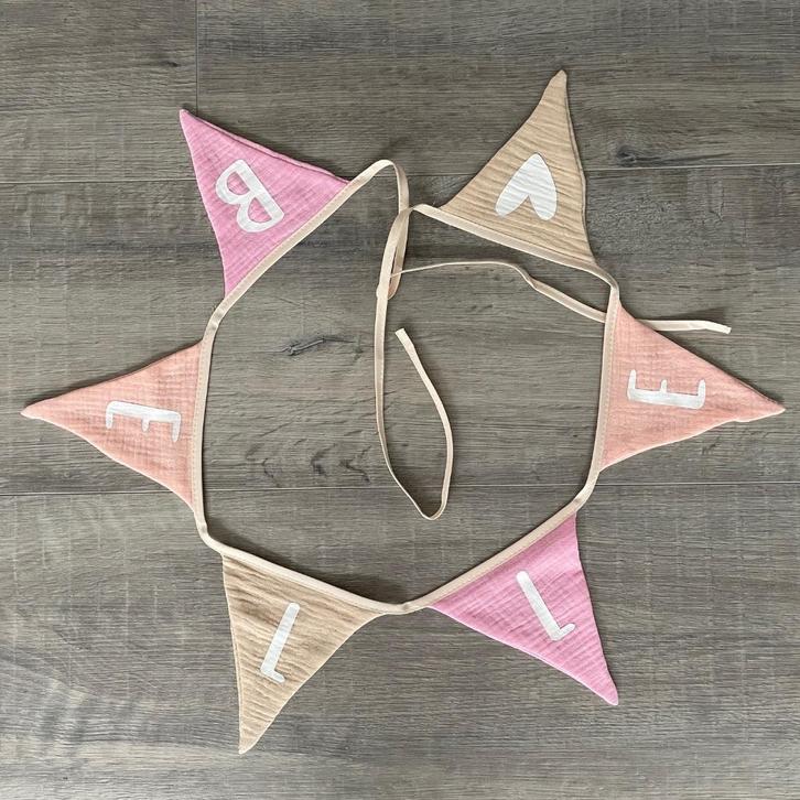 Decoratie roze vlaggenlijn met naam, Kinderen en Baby's, Kinderkamer | Inrichting en Decoratie, Nieuw, Wanddecoratie, Ophalen of Verzenden