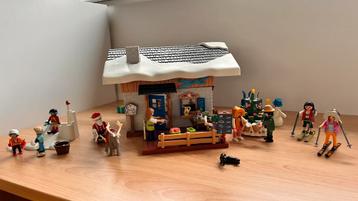 Skihut in Kerstsfeer Playmobil beschikbaar voor biedingen