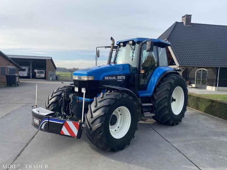 Mooie originele New holland 8970. Gps luchtremmen en fronthe, Zakelijke goederen, Agrarisch | Tractoren, 7500 tot 10000, New Holland