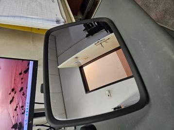 John Deere spiegel beschikbaar voor biedingen