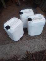 Stevige kunststof jerrycans 20 en 10 liter stapelbaar, Ophalen of Verzenden, Nvt, Nvt, Nvt