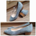 Grijze pumps met lage hak Maat 37 Made in Italy, Pumps, Ophalen of Verzenden, Zo goed als nieuw, Grijs