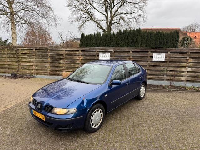 Seat Leon 1.6 16V 77KW 2003 Blauw, nieuwe apk!!, Auto's, Seat, Bedrijf, Leon, ABS, Airbags, Alarm, Boordcomputer, Centrale vergrendeling