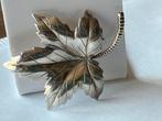 Scandinavische zilveren blad broche, Sieraden, Tassen en Uiterlijk, Broches, Verzenden, Zo goed als nieuw, Goud