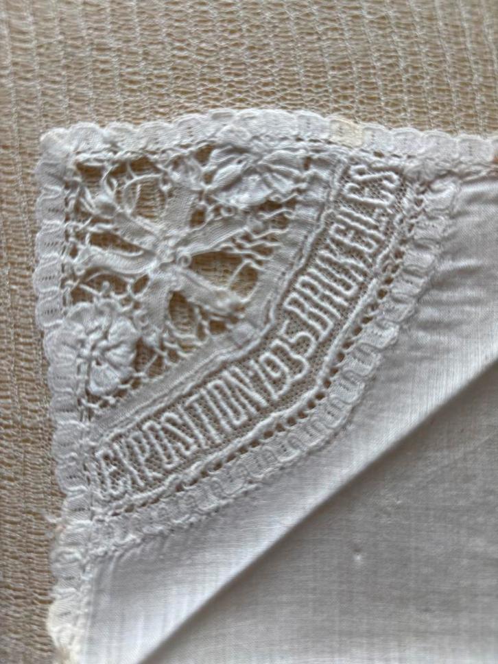 Zakdoek Expo 1935 Brussel, Antiek en Kunst, Antiek | Kleden en Textiel, Ophalen