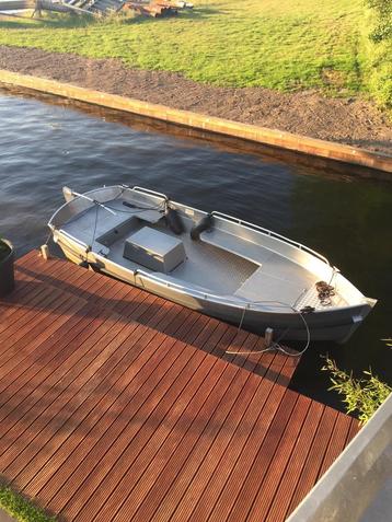Te koop: Aluminium sloep met Craftsman diesel motor – Vaarkl beschikbaar voor biedingen