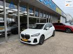 BMW 2-serie Active Tourer 225e xDrive 245PK M-SPORT / PANORA, Automaat, 1800 kg, Gebruikt, Zwart