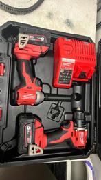 Milwaukee accu boorschroefmachine set, Ophalen of Verzenden, Zo goed als nieuw, Boor- en Schroefmachine
