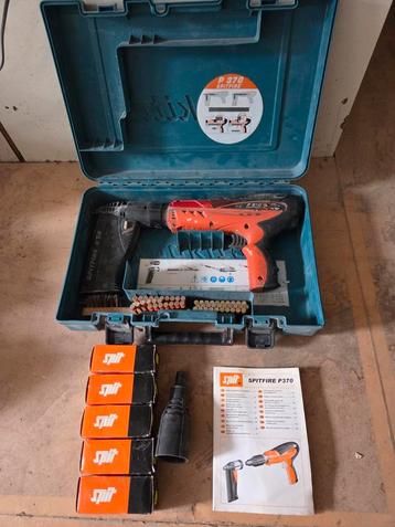 Spit P370 kruitschiethamer beschikbaar voor biedingen
