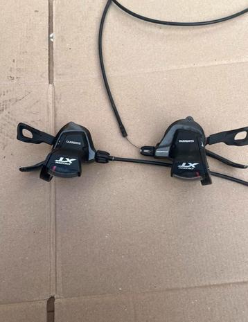 Shimano M8000 shifters set beschikbaar voor biedingen