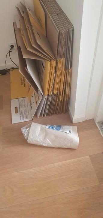 15 verhuisdozen en inpakpapier beschikbaar voor biedingen