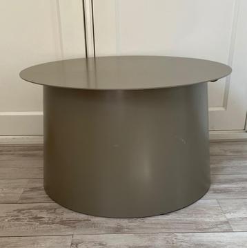 Salontafel beschikbaar voor biedingen