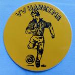 Leuke oude sticker.   VV HARKEMA.  Voetbal., Ophalen of Verzenden, Zo goed als nieuw