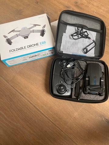 Drone met camera e88 zgan incl tasje en doos beschikbaar voor biedingen