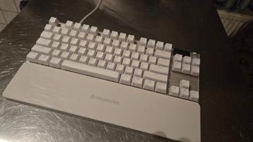 ️ SteelSeries Apex 3 – Verlicht gaming toetsenbord beschikbaar voor biedingen