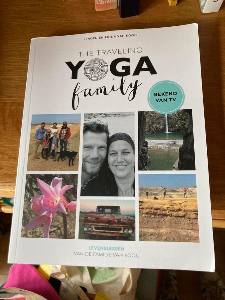 Linda van Kooij - The Traveling Yoga Family, Boeken, Psychologie, Gelezen, Ophalen of Verzenden