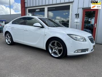 Opel Insignia 2.8 T 260PK Cosmo 4x4 Automaat/Leer beschikbaar voor biedingen