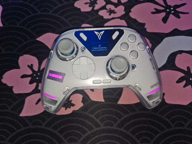 Flydigi Apex 4 Gaming Controller - Zo goed als nieuw, Spelcomputers en Games, Spelcomputers | Overige, Zo goed als nieuw, Ophalen of Verzenden