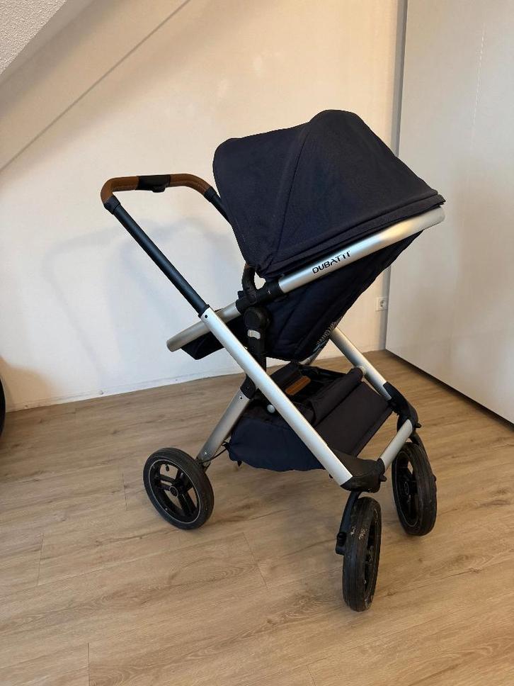 Dubatti one kinderwagen met reiswieg en accessoires, Kinderen en Baby's, Kinderwagens en Combinaties, Zo goed als nieuw, Kinderwagen