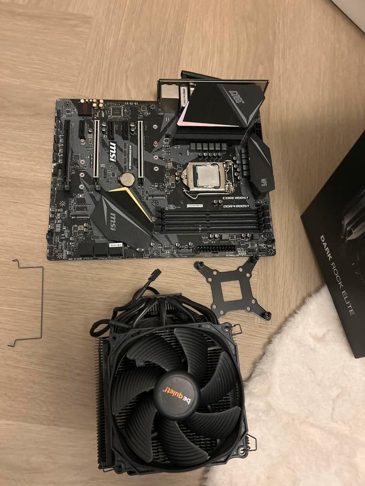 MPG Z390 Gaming Edge + i5 9600K + Be Quiet! Koeler, Computers en Software, Moederborden, Gebruikt, Intel, DDR4, Ophalen of Verzenden